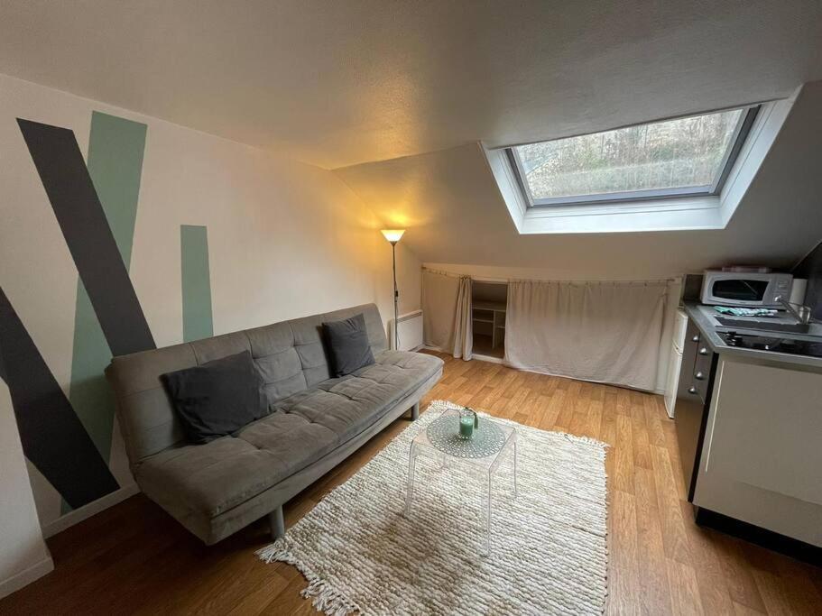 Le Cinq Sens, Studio Proche De La Gare Apartment Pontoise Bagian luar foto