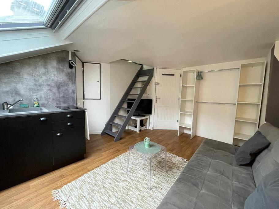 Le Cinq Sens, Studio Proche De La Gare Apartment Pontoise Bagian luar foto